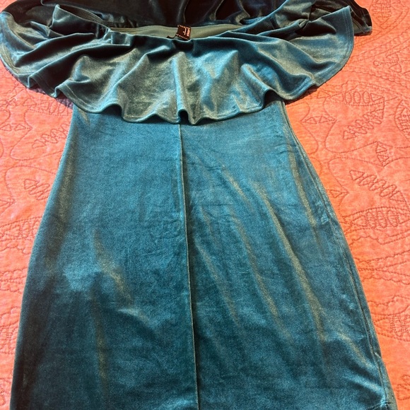 Forever 21 small teal velour dress - Picture 15 of 15